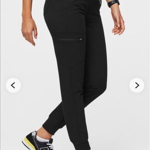 Brand New Figs Zamora Jogger Scrubs